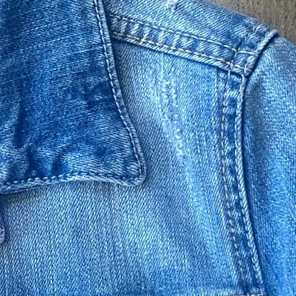 H&M Distressed Jean Jacket - Picture 3 of 8